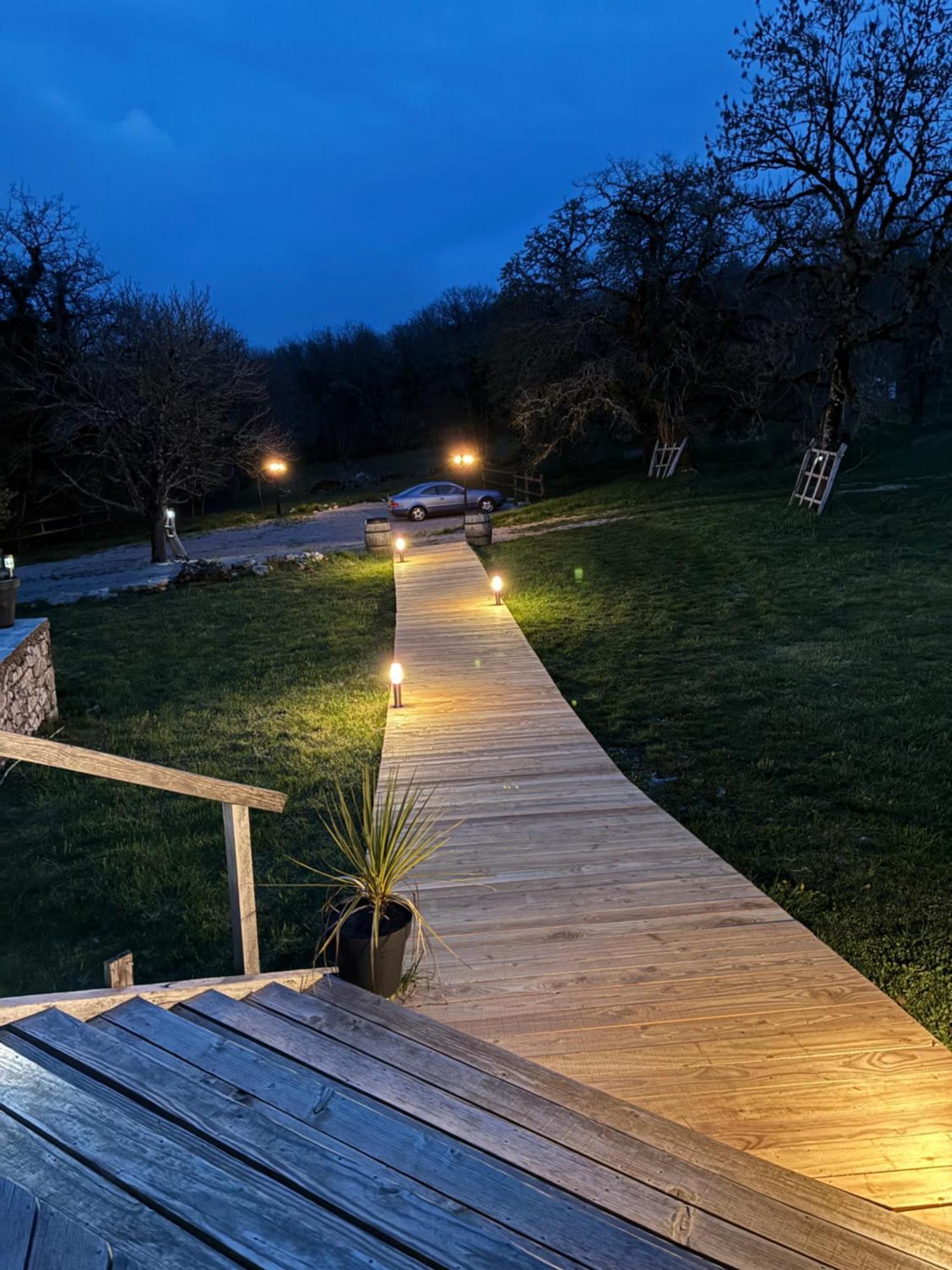 Le Domaine Du Quercy Bed and Breakfast Padirac Exteriör bild
